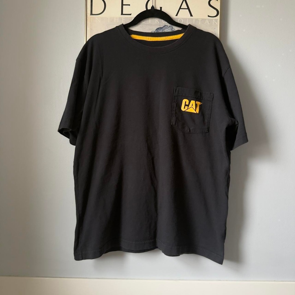 Fabick CAT Caterpillar Black Pocket Back Graphic Industrial Workwear Tee Mens XL